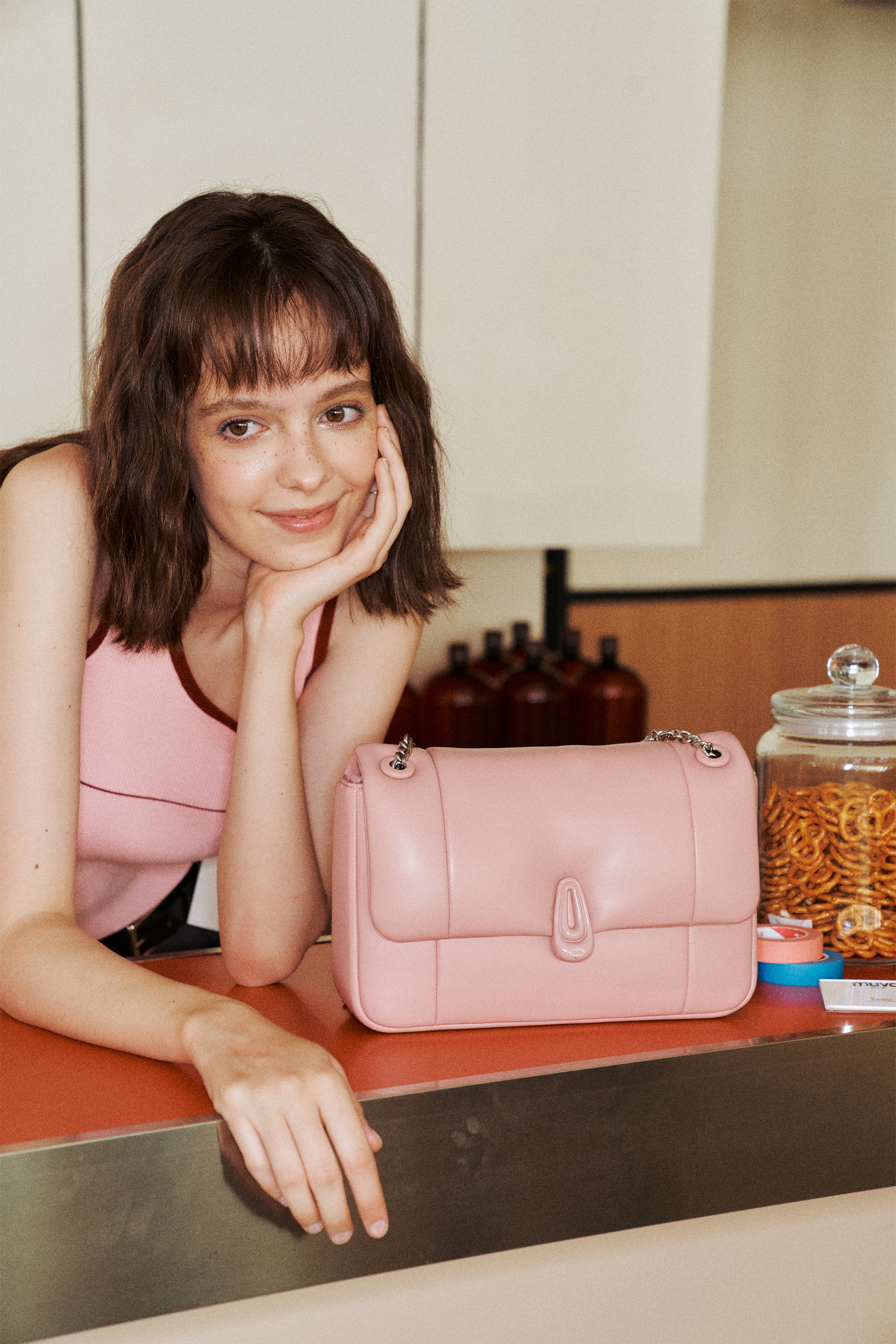 Dallas Pink Square Chain Bag