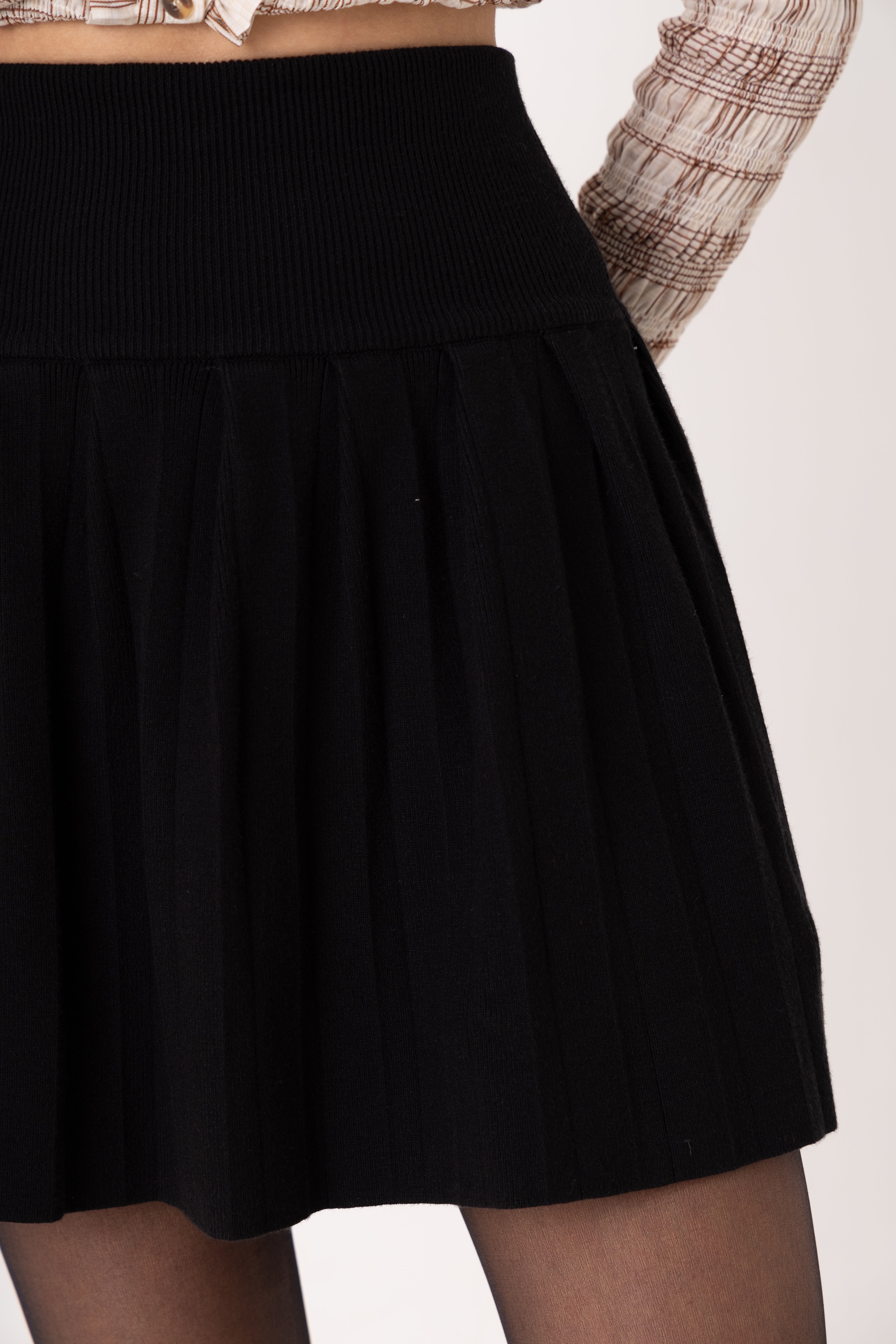 Clemmie Viscose Knitted Pleated Mini Skirt